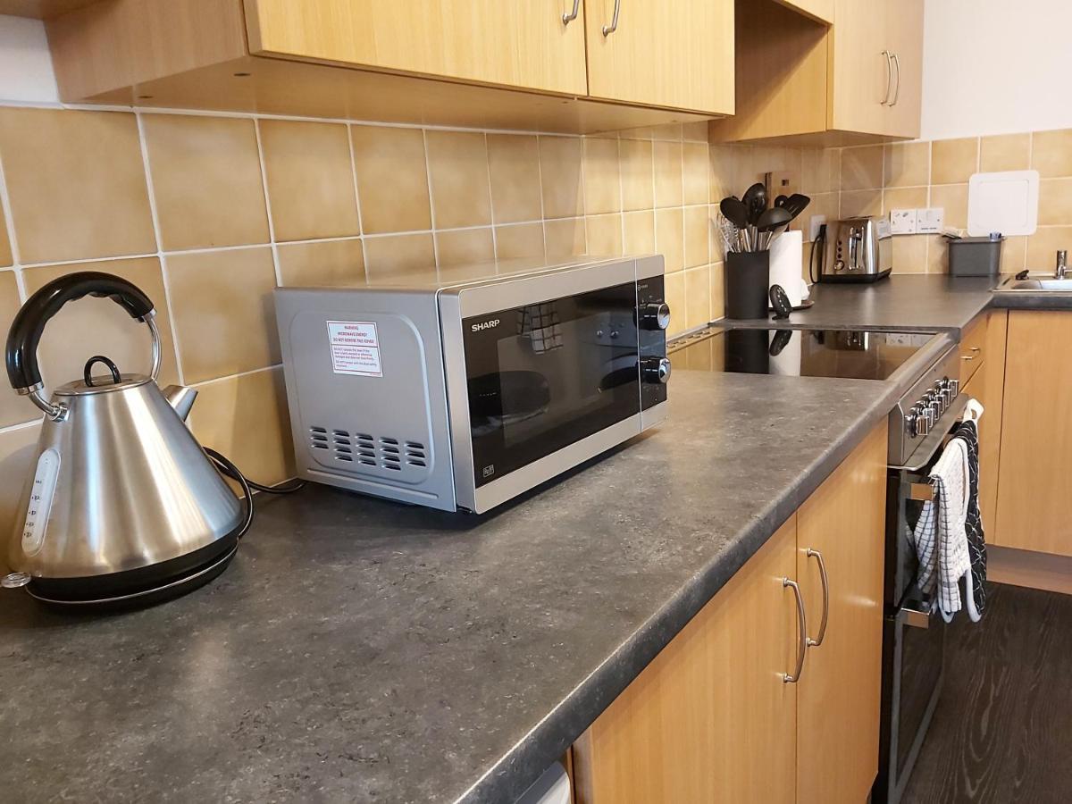 Inverness City Centre Apartment With Elevator And Google Chromecast Exterior foto